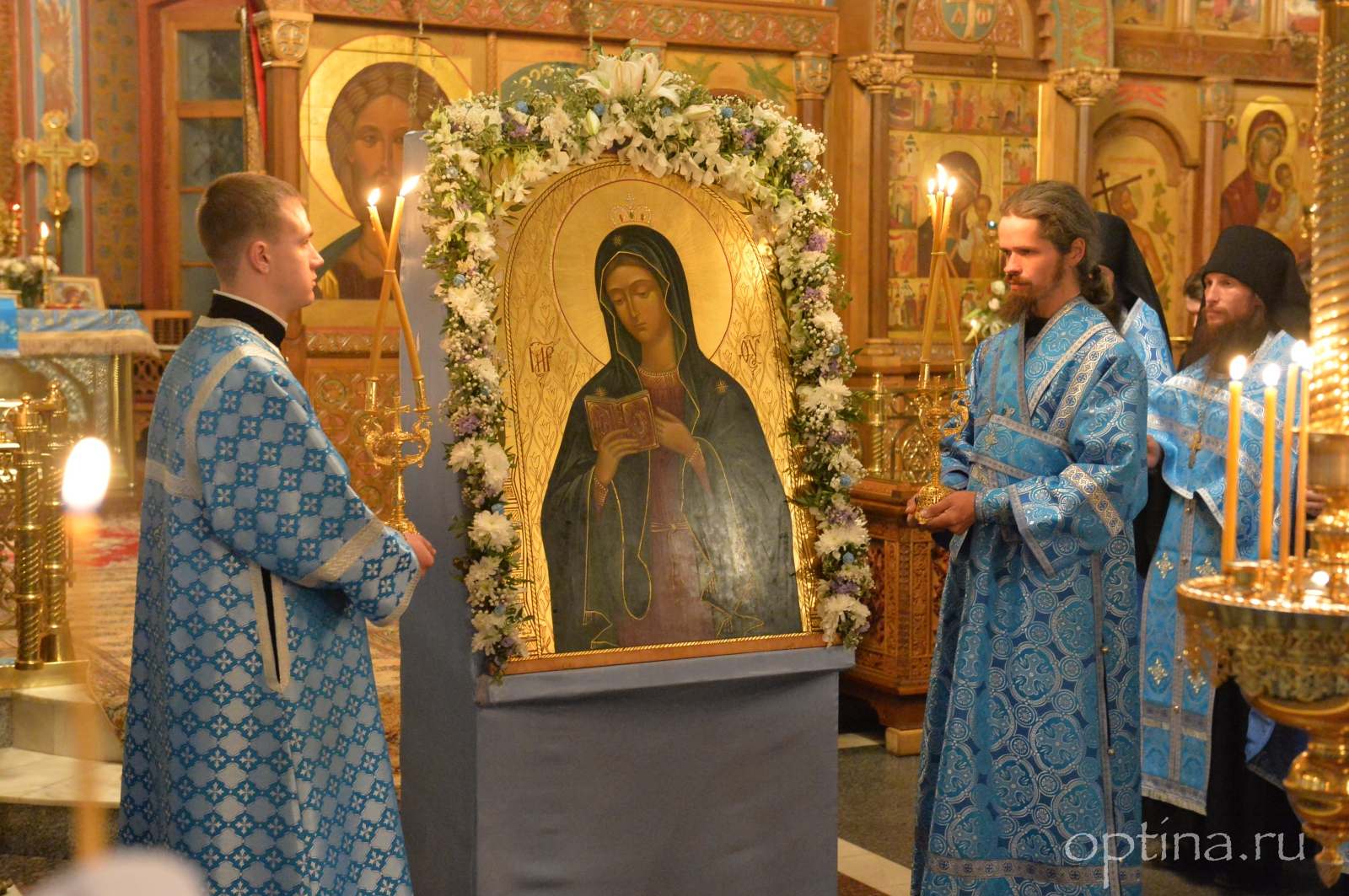 Празднование в честь Калужской иконы Божией Матери