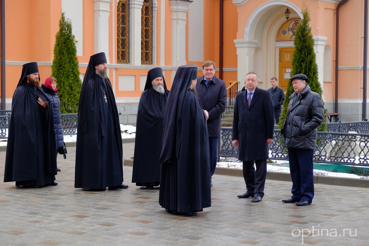 Оптина пустынь монахи